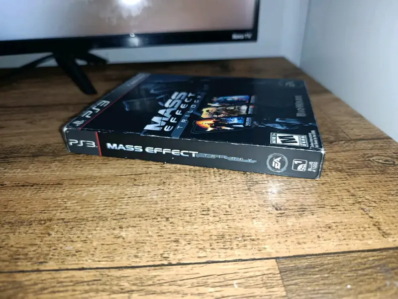 Mass Effect Trilogy PS3 Usado - 2