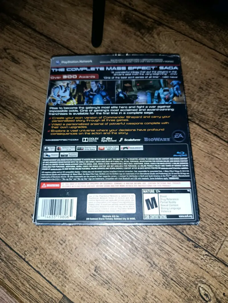 Mass Effect Trilogy PS3 Usado - 3