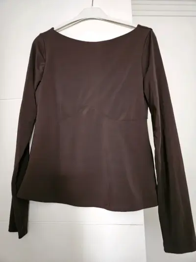 Blusa Basement con escote en V talla S - miniatura 4