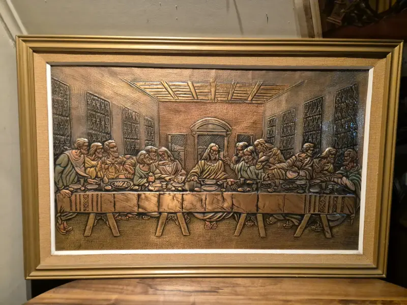 Cuadro en relieve de La Última Cena con marco dorado - 1