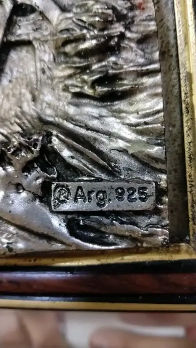 Cuadro de plata con caballos en relieve - miniatura 1