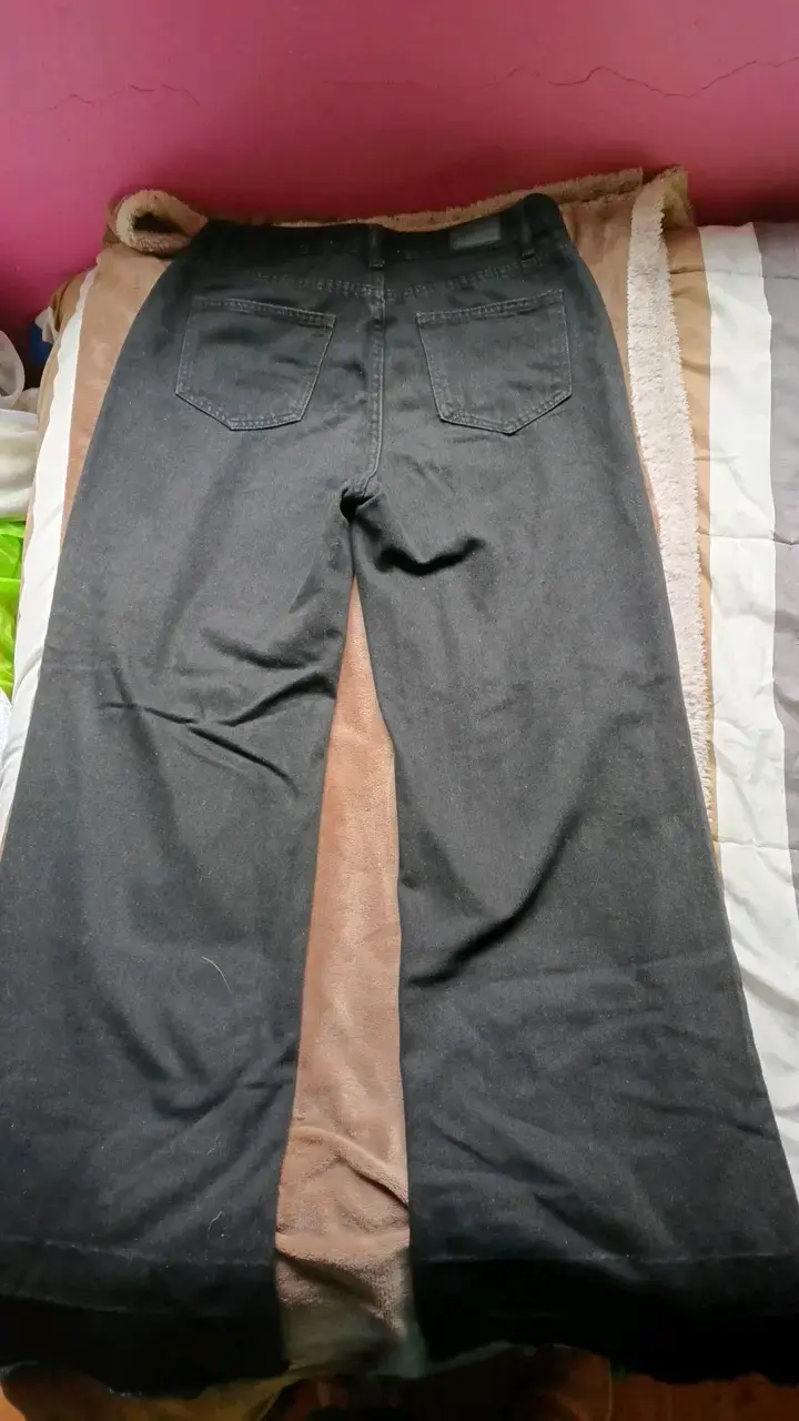 Jeans negros rasgados para mujer - 2