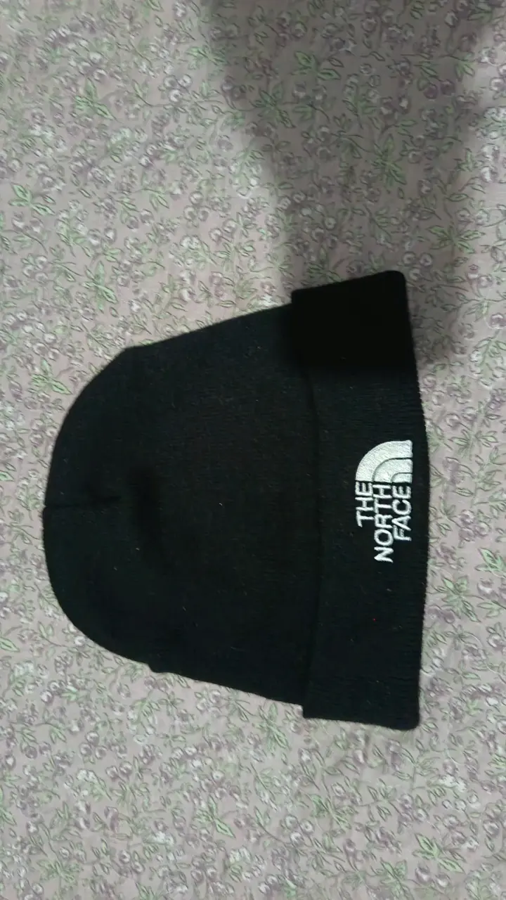 Gorro negro The North Face para invierno