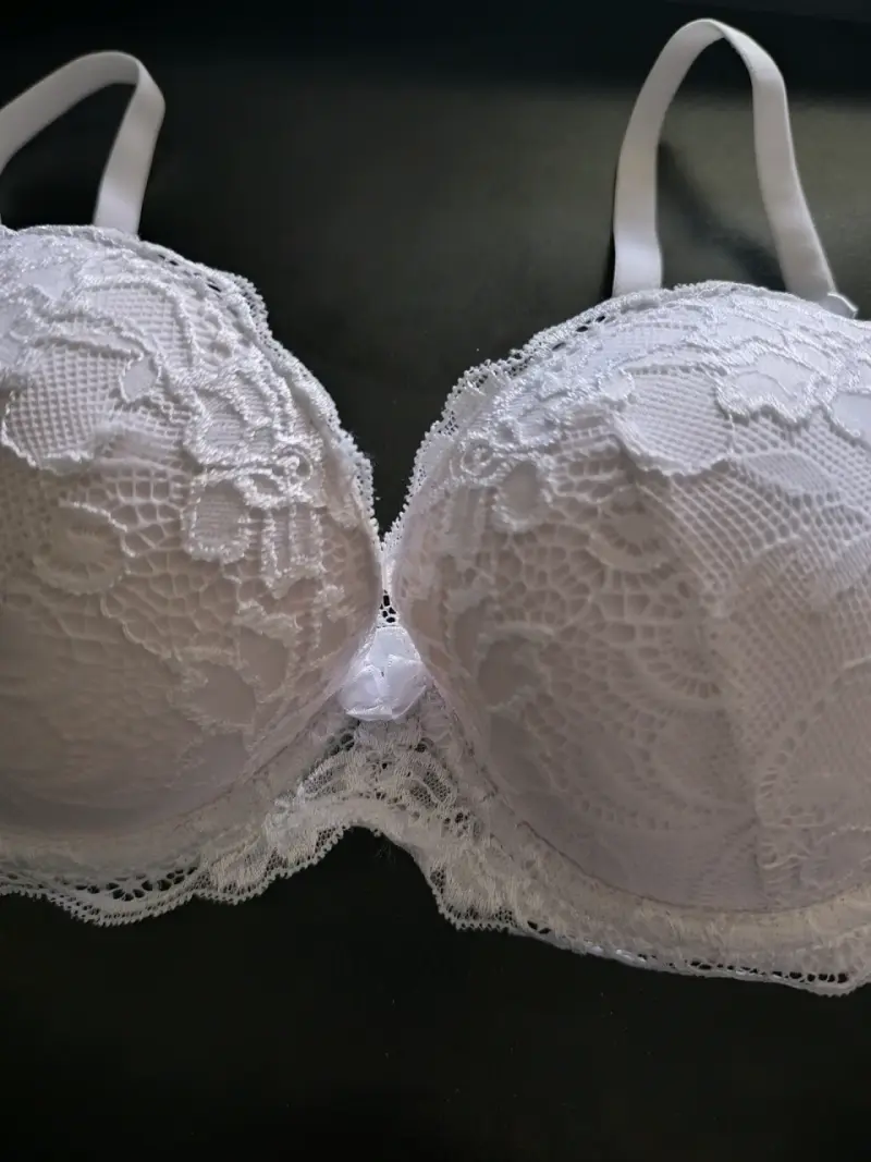 Sostén blanco de encaje 36B - 2