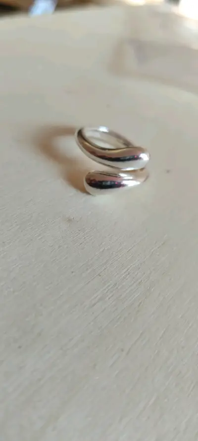 Anillo de plata ajustable moderno - miniatura 2