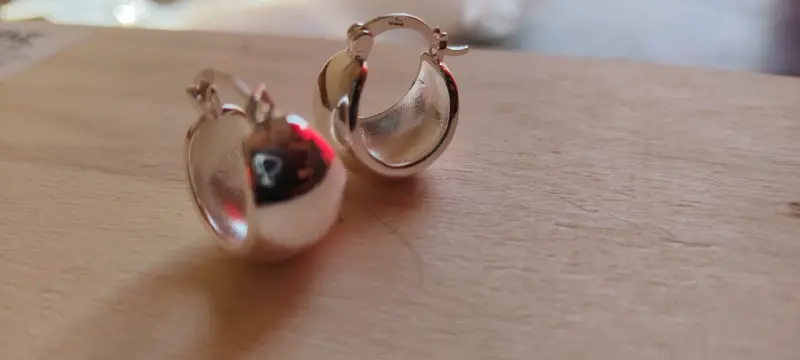 Aros de plata estilo clásico