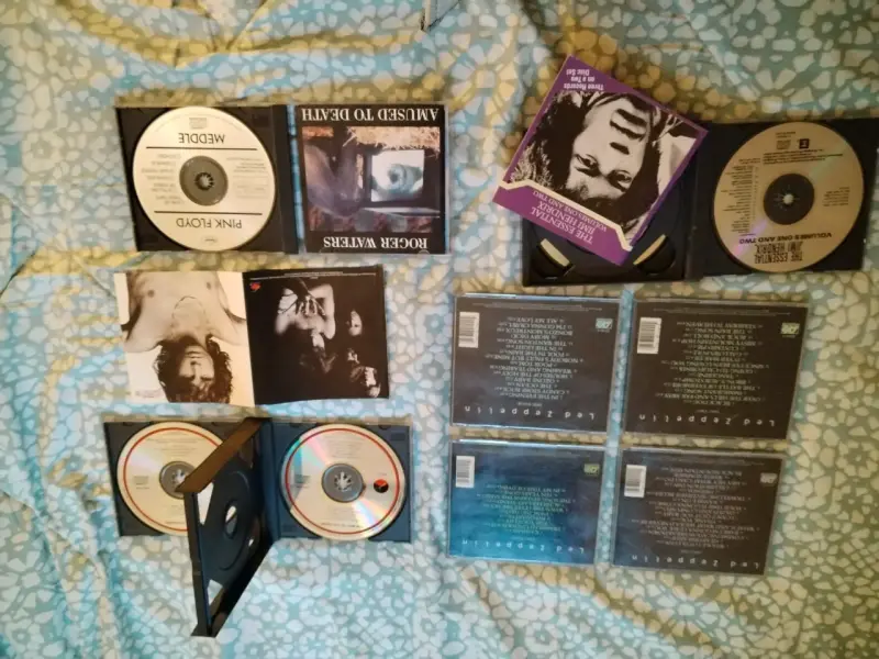 Colección de CDs de Jimi Hendrix y otros artistas - 2