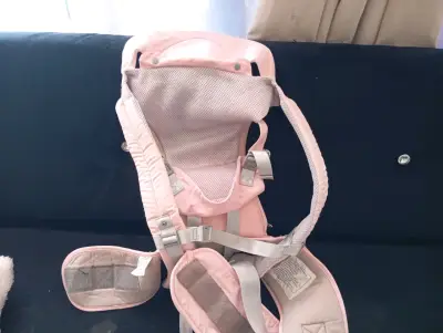 Mochila portabebé ergonómica rosa - miniatura 2