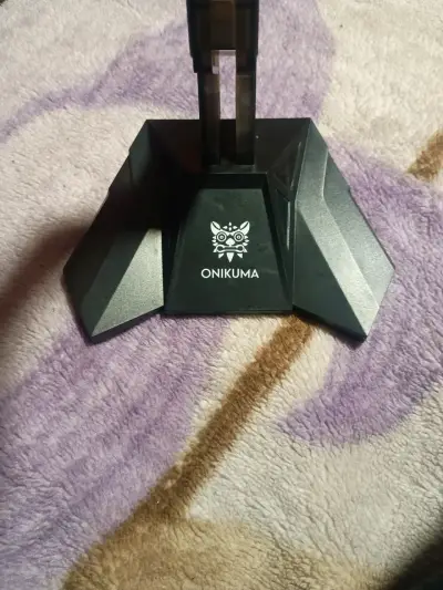 Soporte para audífonos Onikuma con diseño moderno - miniatura 4