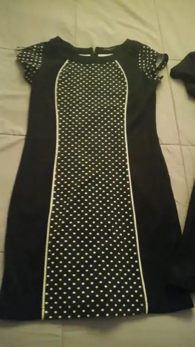 Vestido negro con lunares blancos talla S - miniatura 1