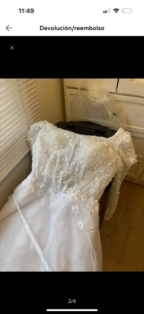 Vestido de Novia Blanco con Encaje y Pedrería - 3