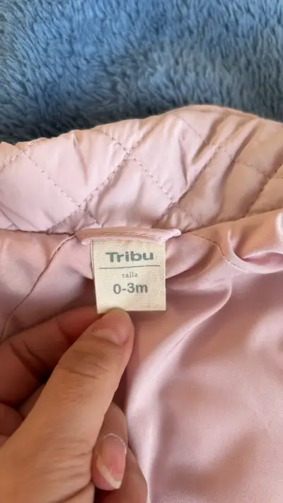 Chaqueta acolchada rosada para bebé Tribu - miniatura 2