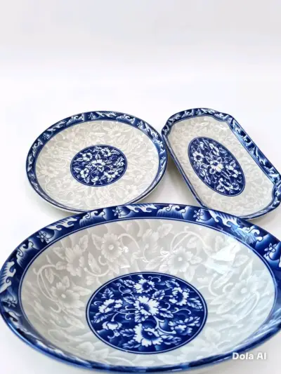 Juego de platos de cerámica azul y blanco - miniatura 3