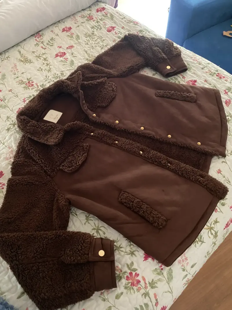 Chaqueta de invierno marrón con forro de borrego - 2