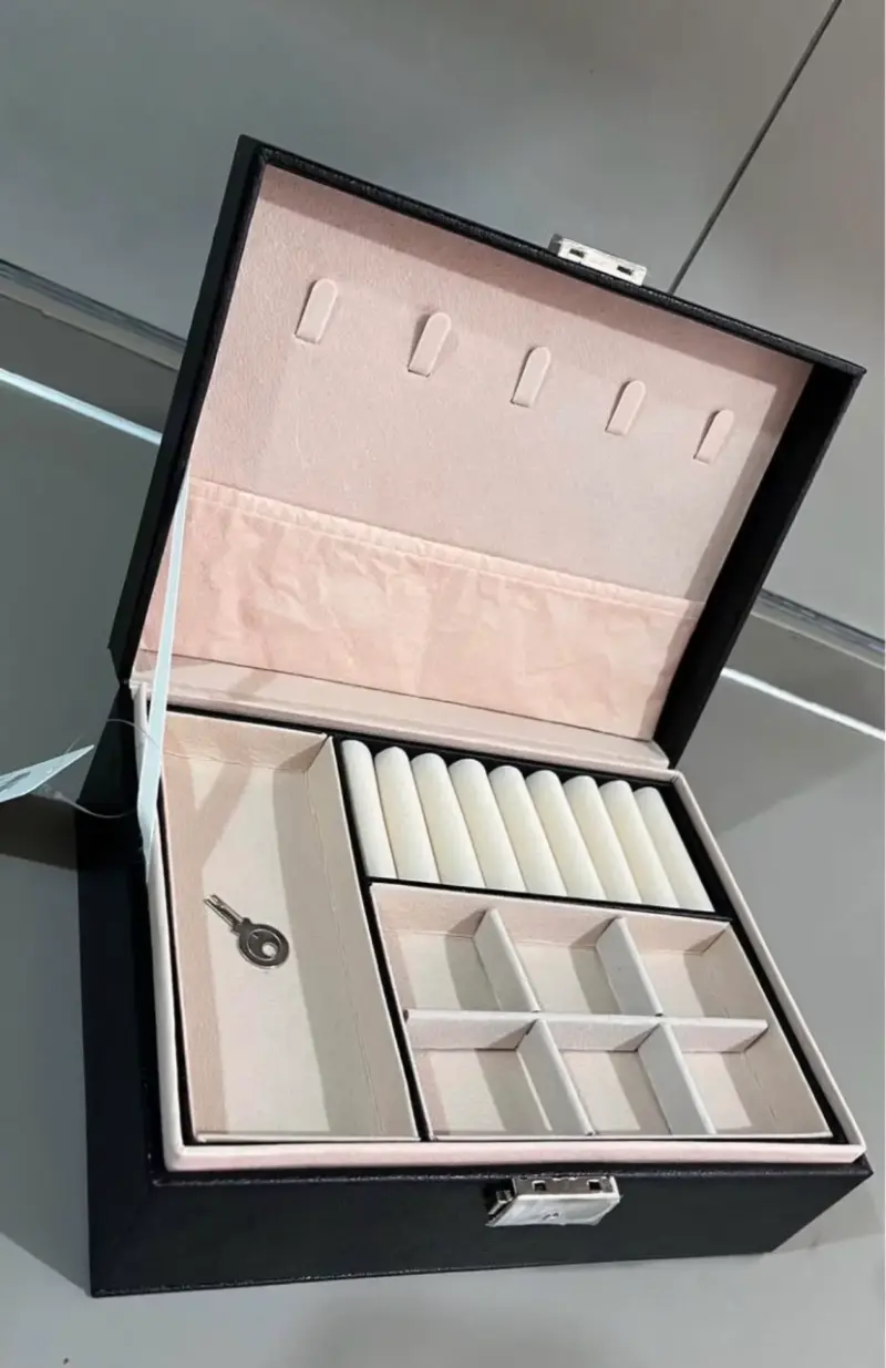 Caja organizadora de joyas negra con llave - 3