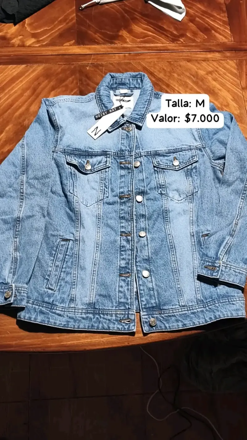 Blusa a cuadros rojos marca Only - 5