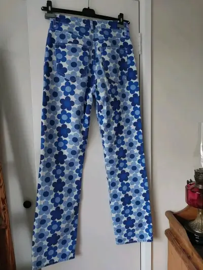 Pantalones de flores azules Zara para mujer - miniatura 4