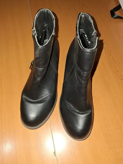 Botines negro con tacón alto - miniatura 2