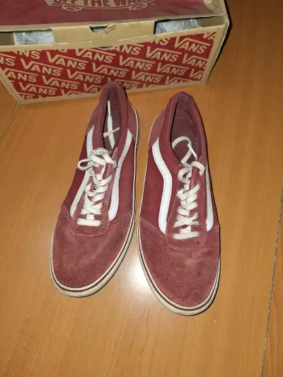 Zapatillas Vans rojas de gamuza para hombre - miniatura 3