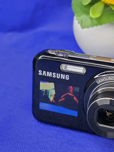 Cámara digital Samsung PL170 con Display frontal - miniatura 2