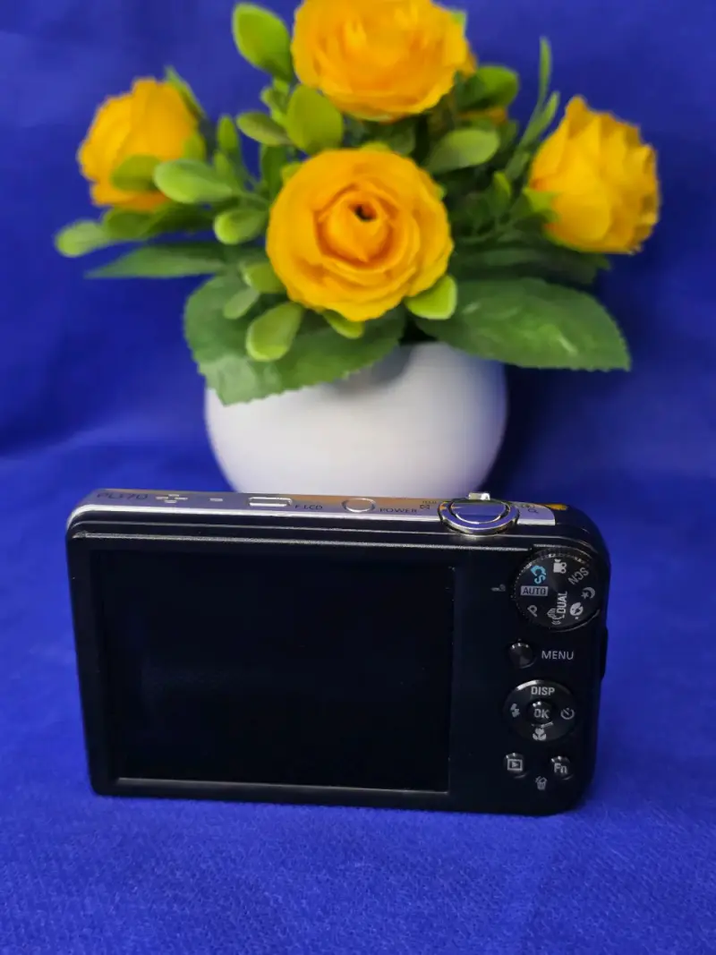 Cámara digital Samsung PL170 con Display frontal - 6