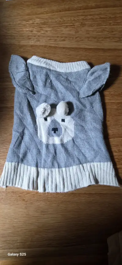 Suéter de lana para perro con diseño de oso - miniatura 1