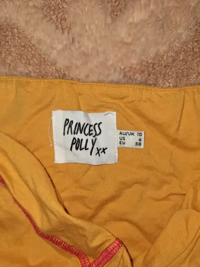 Top amarillo con tirantes Princess Polly - miniatura 2