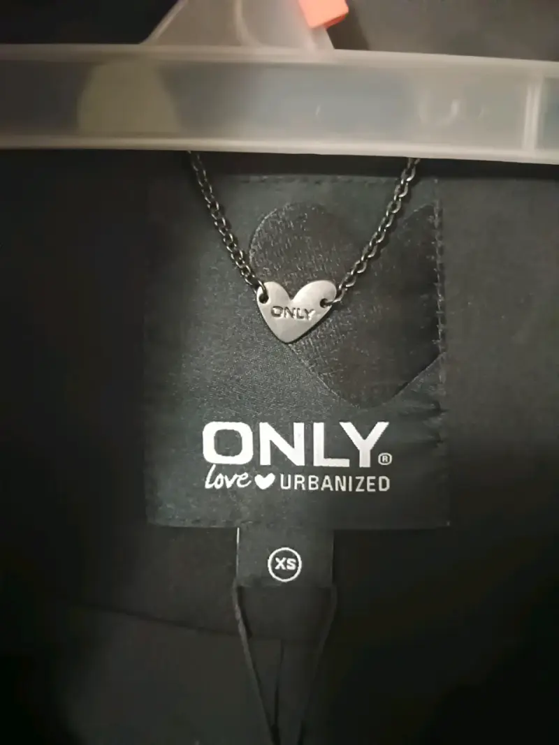Vestido Abrigo Negro Corto ONLY Love Urbanized - 4