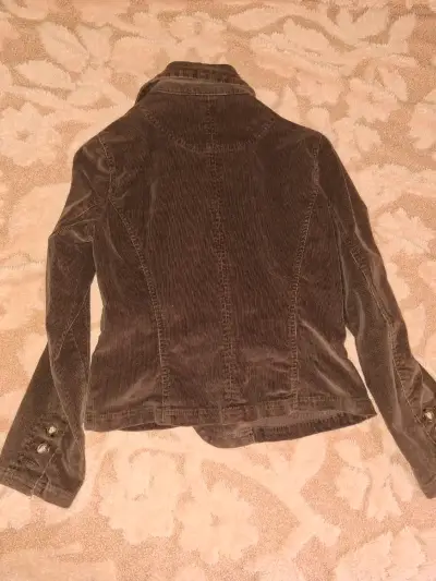Chaqueta de pana marrón para mujer - miniatura 2