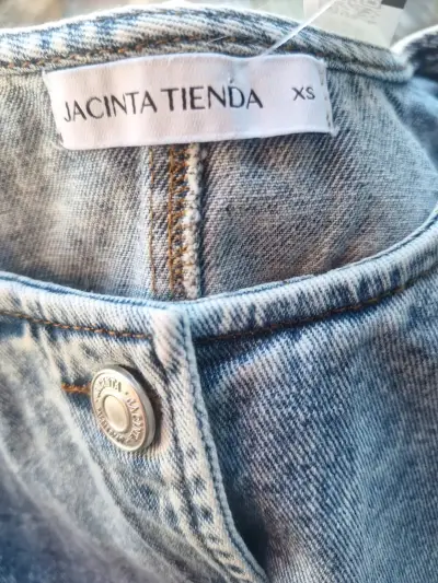 Chaleco de mezclilla sin mangas Jacinta Tienda - miniatura 3