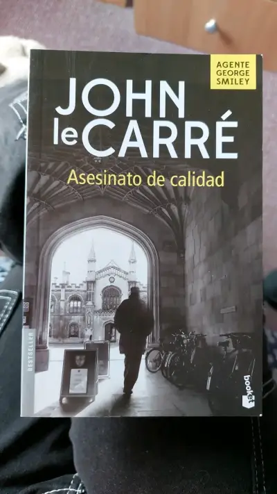 Libro 'Asesinato de Calidad' de John le Carré - miniatura 1