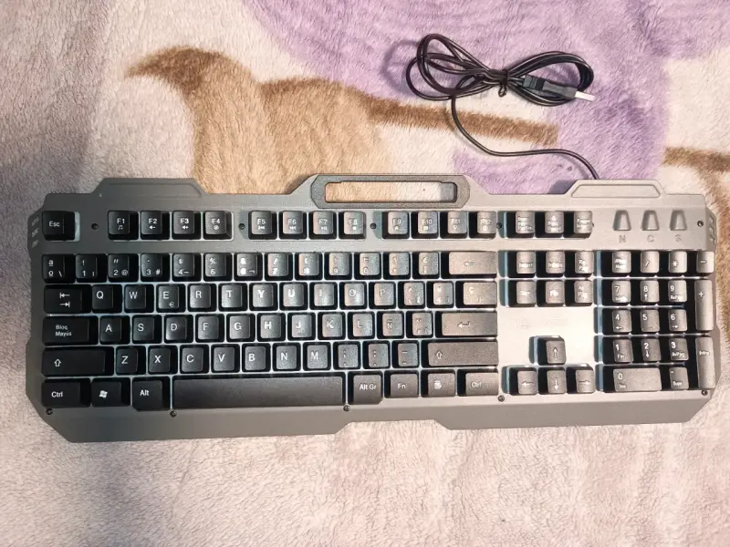 Teclado gamer retroiluminado RGB Assassin Membrana - 2