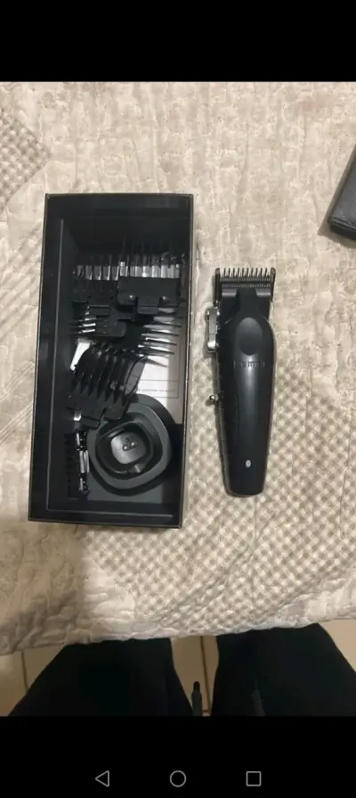 Cortapelos profesional Kemei con accesorios - miniatura 3
