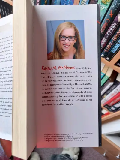 Libro 'Alguien Tiene Un Secreto' - miniatura 5