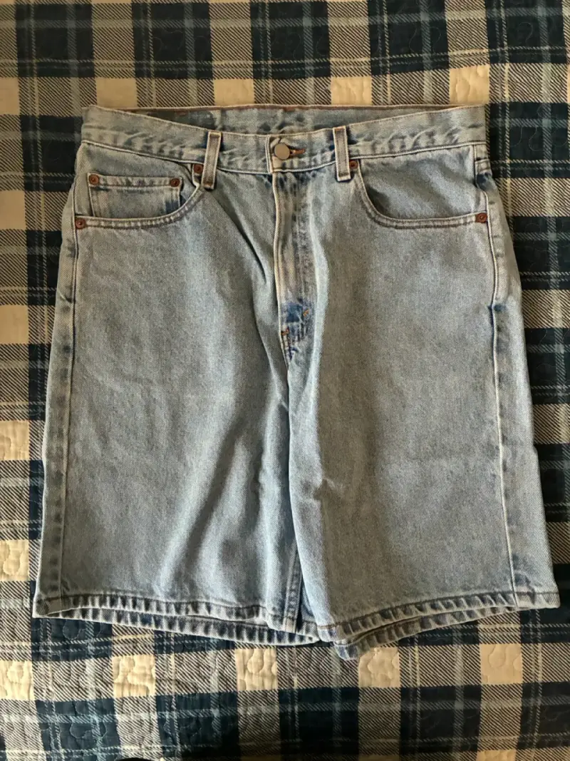 Shorts de mezclilla azul claro para hombre - 1