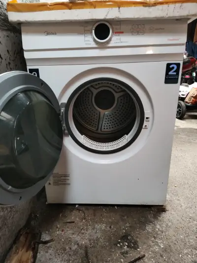 Secadora de Ropa Midea con Puerta Frontal - miniatura 1