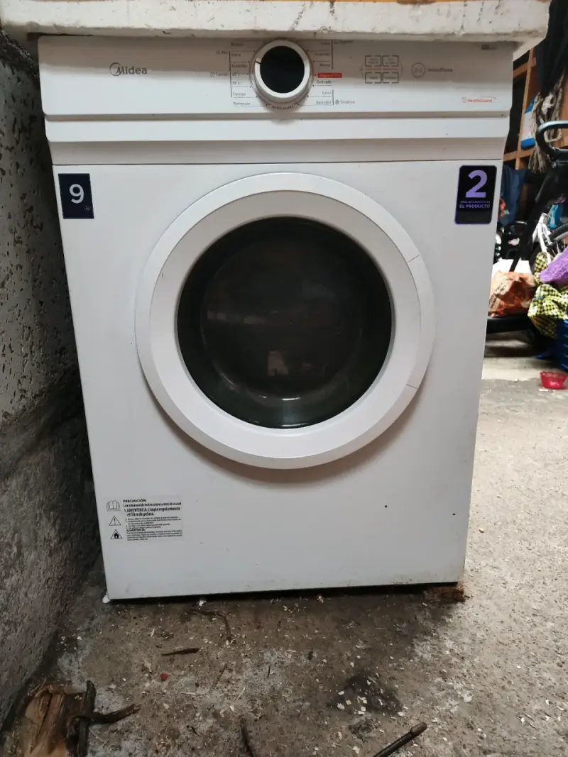 Secadora de Ropa Midea con Puerta Frontal - 2