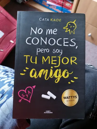Libro 'No Me Conoces, Pero Soy Tu Mejor Amigo' - miniatura 1