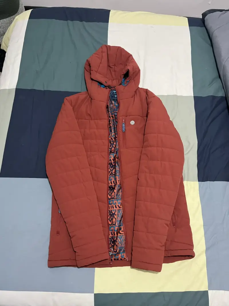 Chaqueta Haka Honu con gorro color terracota - 1