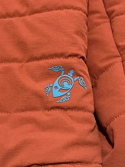 Chaqueta Haka Honu con gorro color terracota - miniatura 4