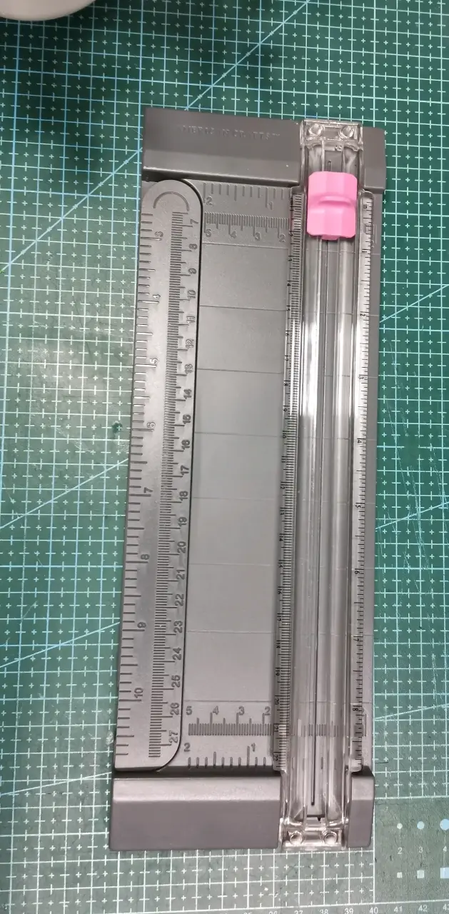Guillotina 30cm Portátil American Crafts - 1
