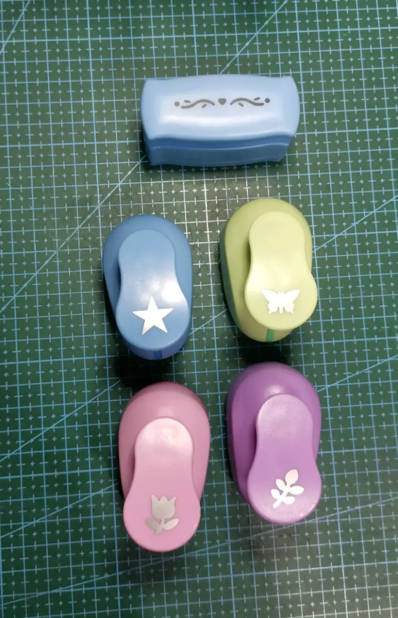 Set de 5 perforadoras de papel para manualidades
