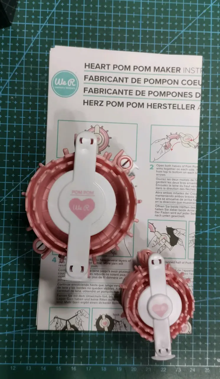 Herramientas para Hacer Pompones Corazón - 2