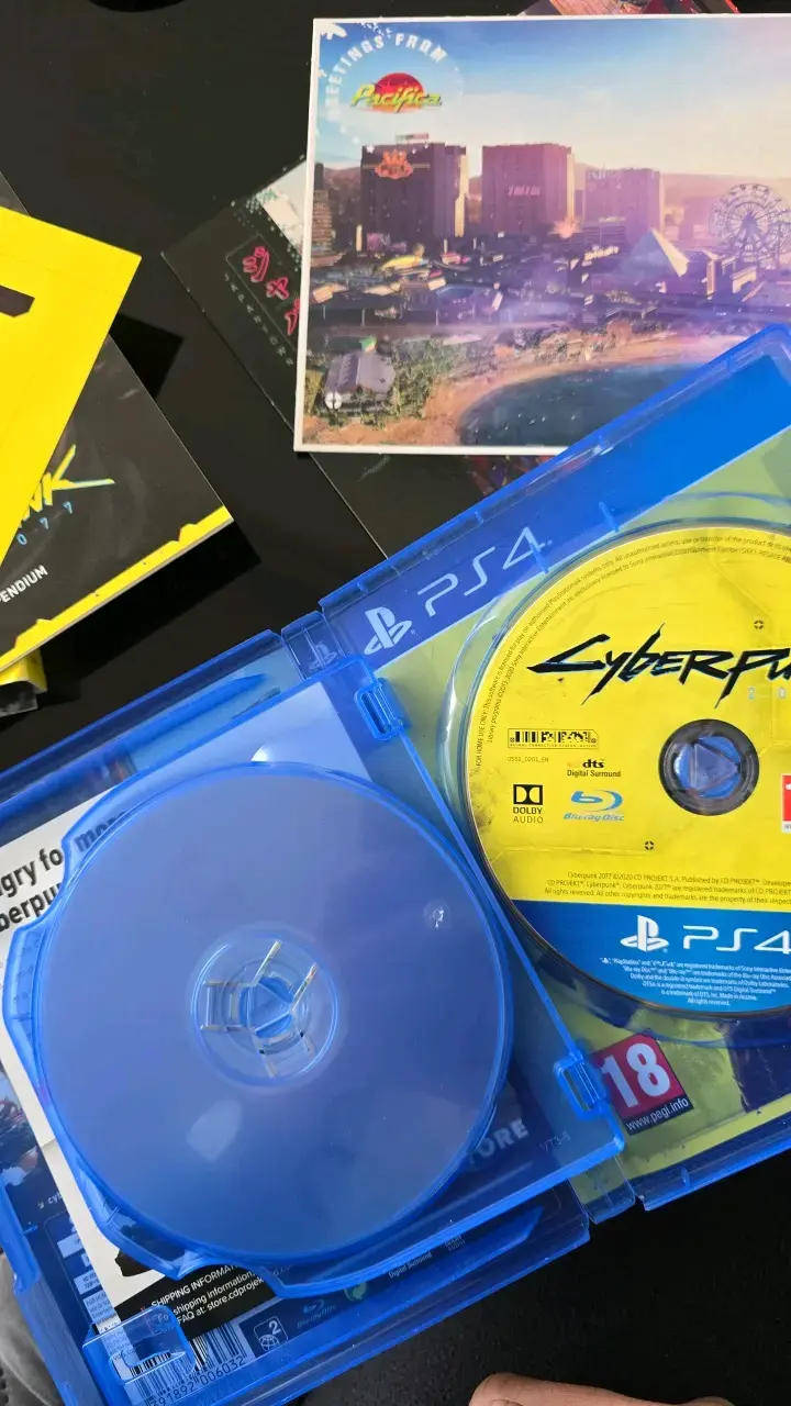 Juego PS4 Cyberpunk 2077 con contenido extra - 2