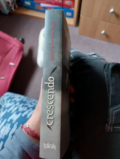 Libro Crescendo  (2do saga Hush Hush) - miniatura 2
