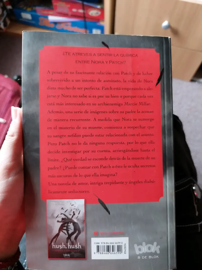 Primeros 2 libros saga Hush Hush - 6