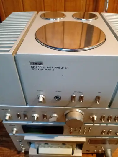Amplificador estéreo Toshiba Aurex SC-M15 vintage - miniatura 2