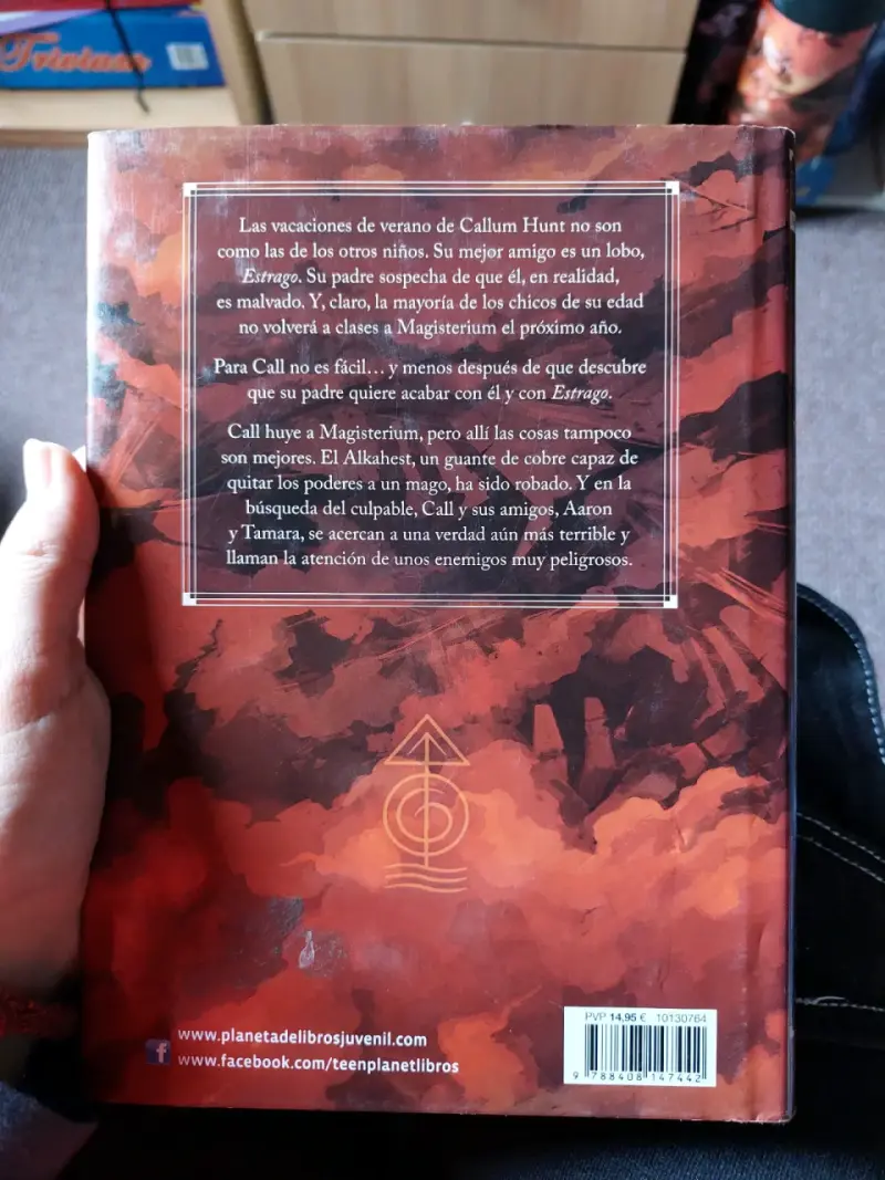 3 primeros libros saga Magisterium - 4