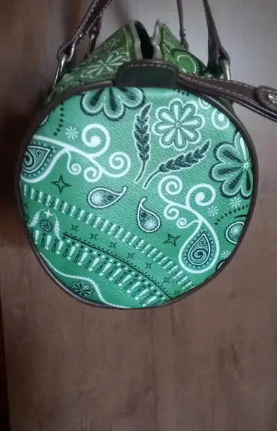 Bolso de mano verde con diseño floral de Diseñador - miniatura 3