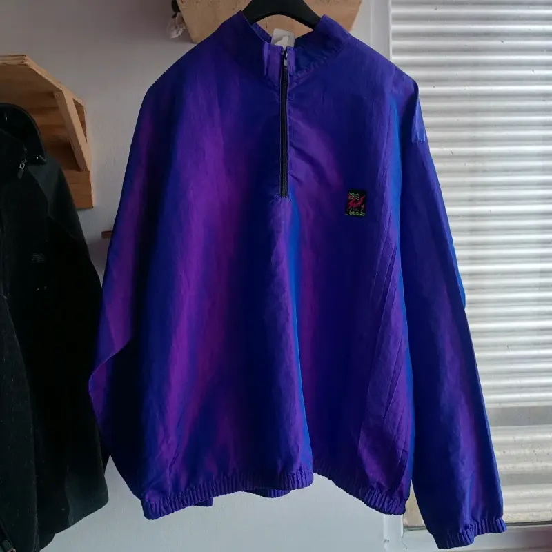Cortaviento Morado Unisex con Cierre - 2